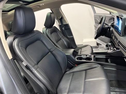 Used 2023 Lincoln Corsair AWD w/ Equipment Group 101A image 24