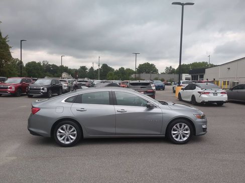 Used 2024 Chevrolet Malibu LT FWD image 4