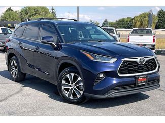 Used 2021 Toyota Highlander XLE AWD/4WD video 2