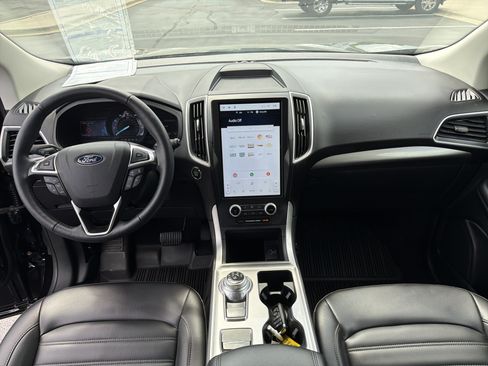 Certified 2024 Ford Edge SEL w/ Convenience Package AWD/4WD image 25
