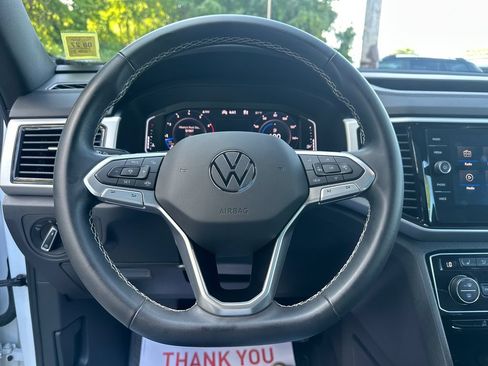 Certified 2023 Volkswagen Atlas Cross Sport SE w/ Panoramic Sunroof Package AWD/4WD image 12