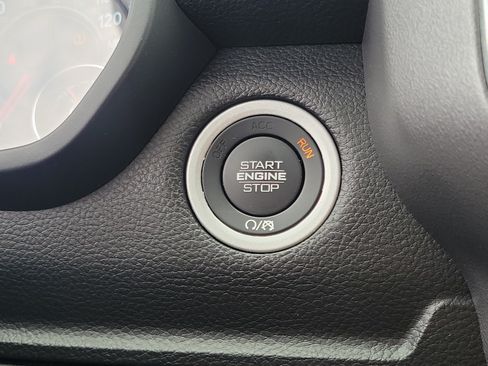 Used 2023 RAM 1500 Big Horn AWD/4WD image 28