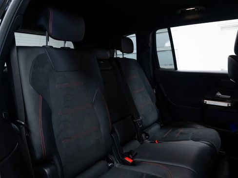 Used 2023 Mercedes-Benz EQB 300 300 image 21