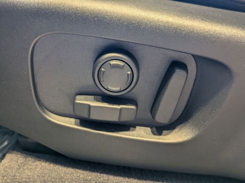 New 2026 Land Rover Range Rover Velar S AWD/4WD image 15