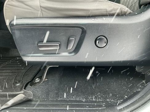 Used 2019 Toyota Tundra SR5 image 24