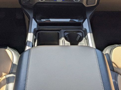 Used 2024 Ford F350 Lariat w/ Lariat Ultimate Package image 19