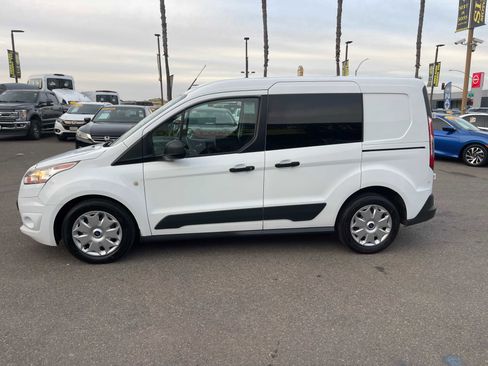 Used 2018 Ford Transit Connect XLT image 6