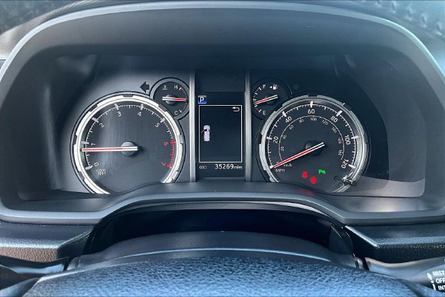 Used 2022 Toyota 4Runner Limited AWD/4WD image 13