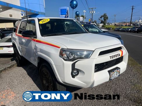 Used 2023 Toyota 4Runner 40th Anniversary SE image 1