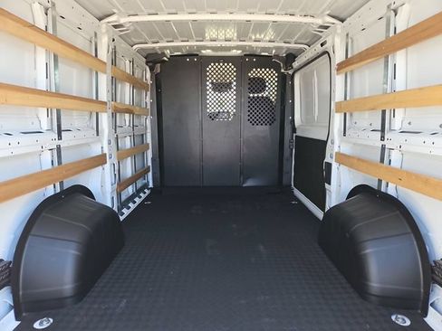 Used 2025 RAM ProMaster 2500 w/ U-Haul Equipment Group FWD image 22