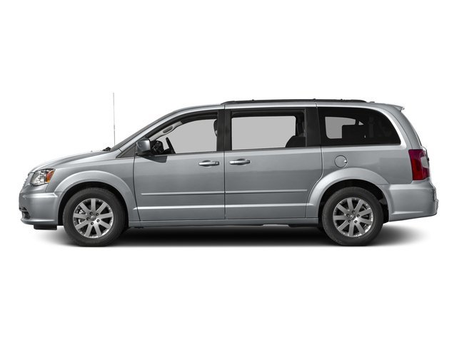 Used 2016 Chrysler Town & Country Touring w/ Driver Convenience Group FWD image 3
