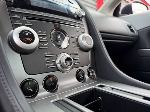 Used 2011 Aston Martin DB9 Coupe RWD image 30