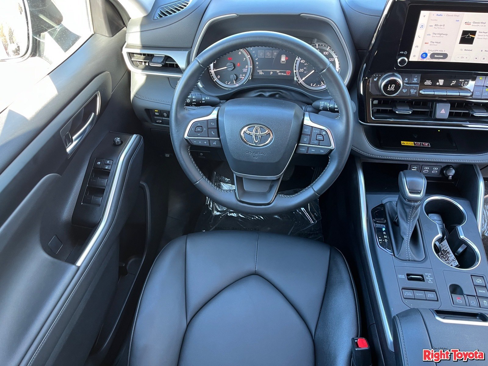 Certified 2026 Toyota Highlander XLE AWD/4WD image 17