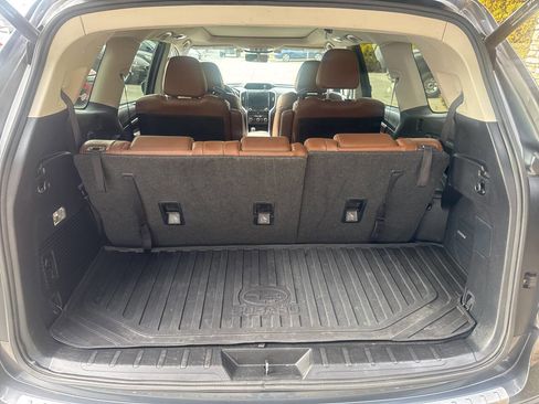 Used 2019 Subaru Ascent Touring w/ Popular Package #2A image 13