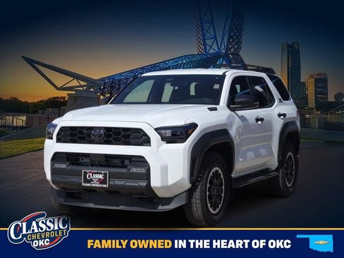 Used 2025 Toyota 4Runner TRD Off-Road AWD/4WD image 3