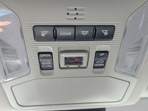 Certified 2021 Toyota RAV4 Limited image 33