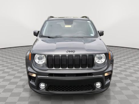 Used 2019 Jeep Renegade Altitude w/ UConnect 8.4 Nav Group AWD/4WD image 2