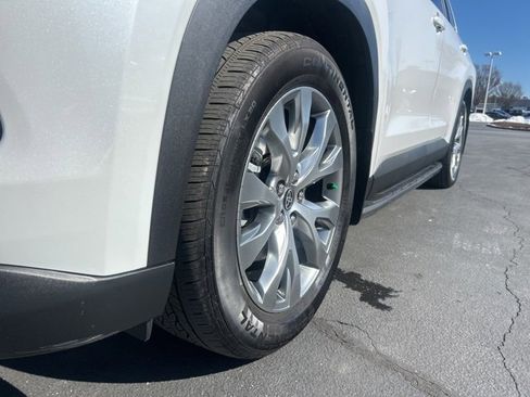 Used 2024 Toyota Grand Highlander Limited image 11