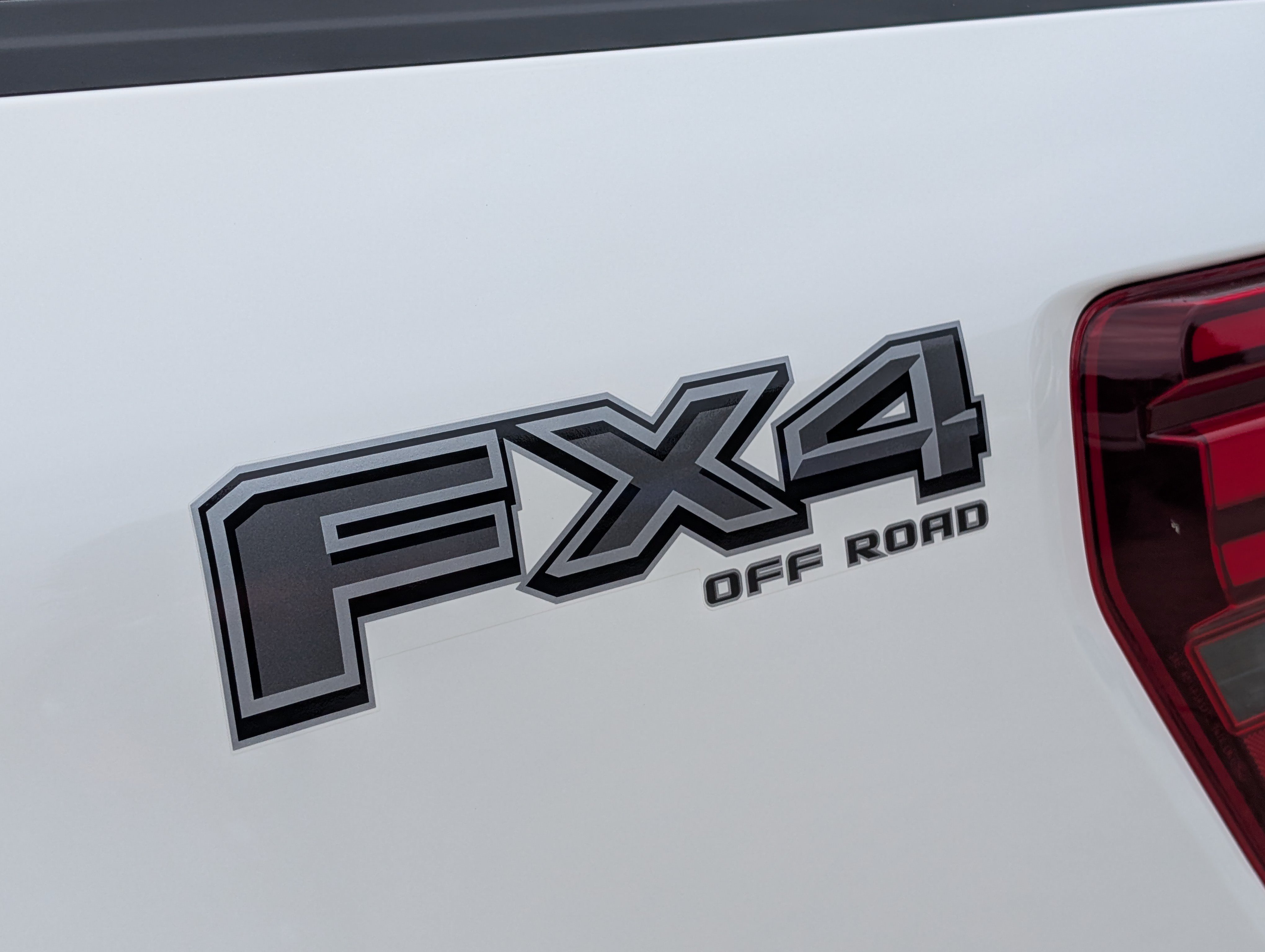 Used 2026 Ford F150 Lariat w/ Equipment Group 501A Mid AWD/4WD image 9