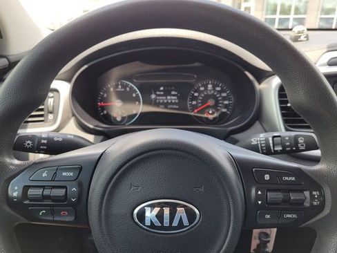 Used 2018 Kia Sorento L FWD image 22