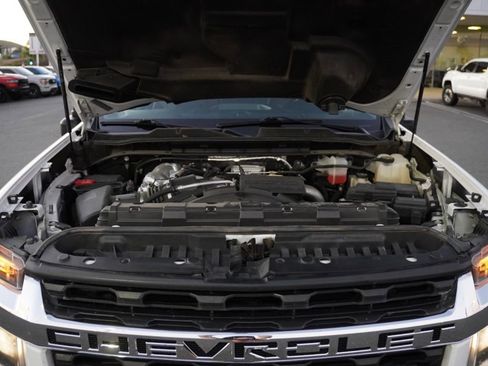 Used 2022 Chevrolet Silverado 2500 LT w/ Convenience Package image 28