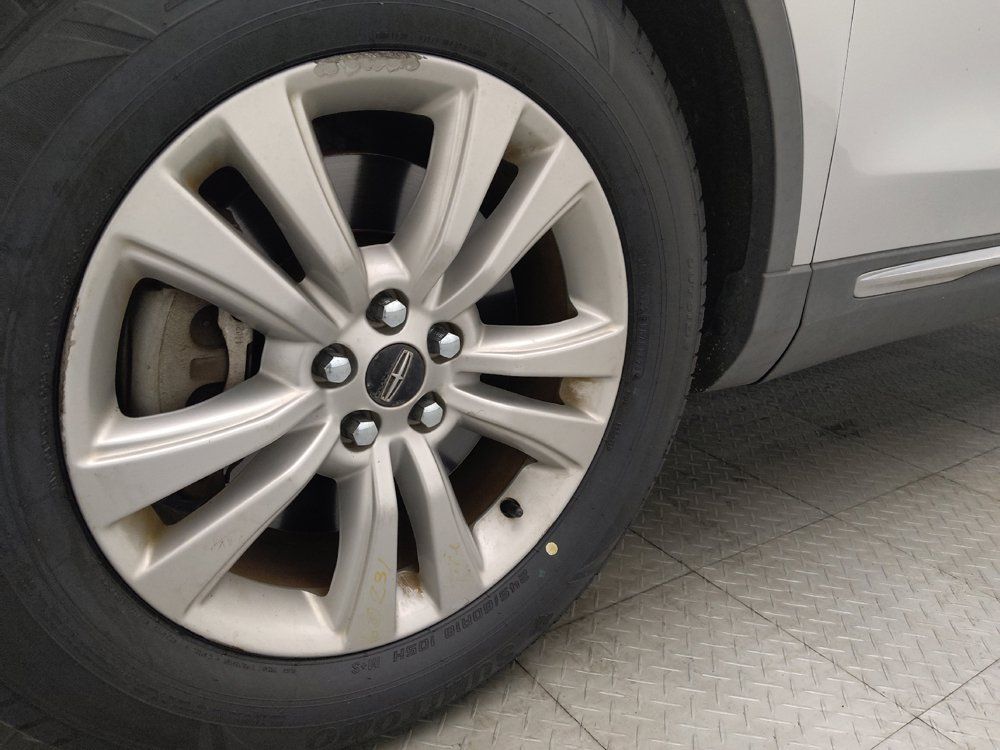 Used 2017 Lincoln MKX Premiere FWD image 31