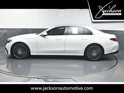Used 2025 Mercedes-Benz E 350 Sedan image 6