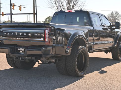Used 2025 Ford F450 Platinum w/ Platinum Plus Package image 12