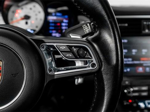 Used 2017 Porsche 911 Carrera image 39