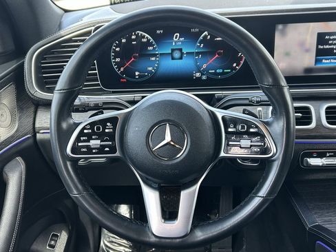 Used 2023 Mercedes-Benz GLS 450 4MATIC image 19