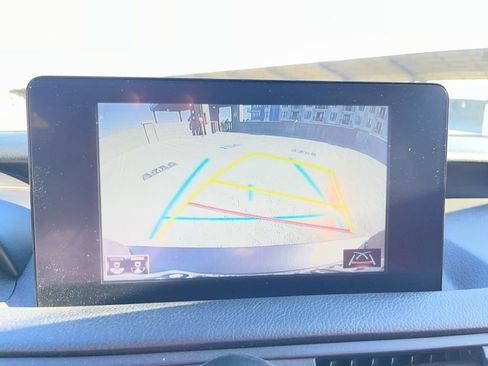 Used 2023 Lexus IS 350 F Sport image 11