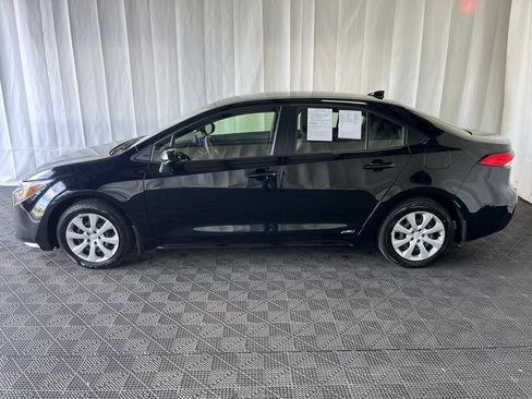 Used 2024 Toyota Corolla LE AWD/4WD image 28