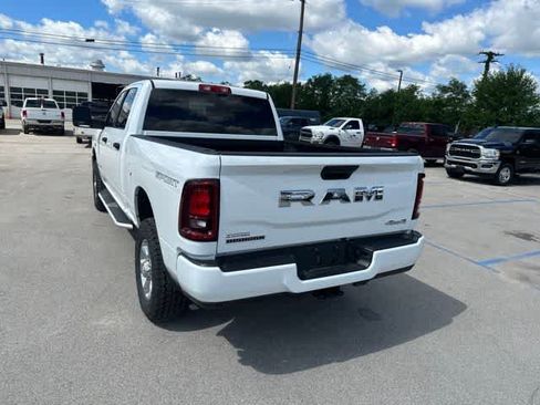 Used 2025 RAM 2500 Big Horn AWD/4WD image 19