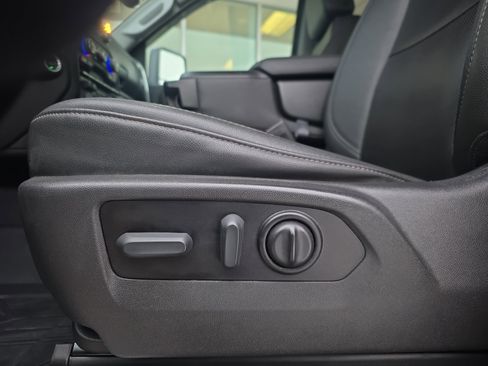 Used 2022 Chevrolet Silverado 2500 LTZ w/ Snow Plow Prep/Camper Package image 17