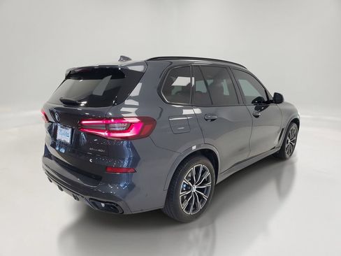 Used 2022 BMW X5 xDrive40i w/ M Sport Package AWD/4WD image 5