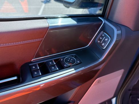 Used 2022 Ford F150 Lariat image 15