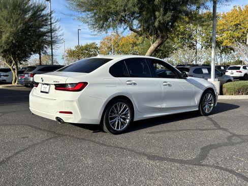 Used 2023 BMW 330i Sedan w/ Driving Assistance Package image 5