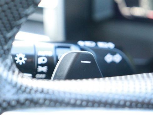 Used 2024 Mitsubishi Outlander 4WD Plug-In Hybrid image 25