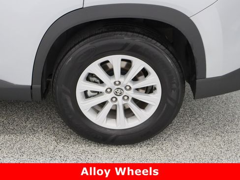 Used 2025 Toyota Grand Highlander FWD image 10