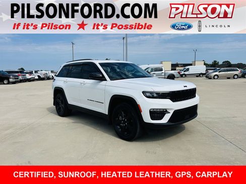 Used 2023 Jeep Grand Cherokee Limited w/ Black Appearance Package AWD/4WD image 1