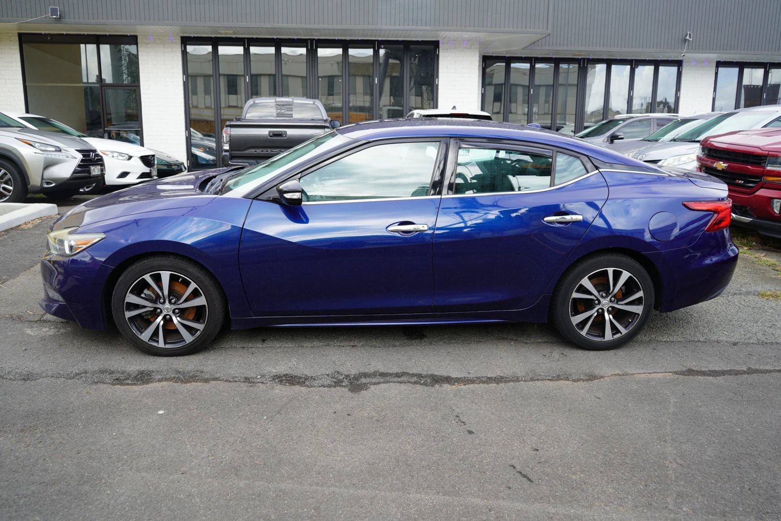 Used 2018 Nissan Maxima 3.5 SV FWD image 2