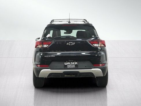 Used 2022 Chevrolet TrailBlazer LT w/ Convenience Package FWD image 4