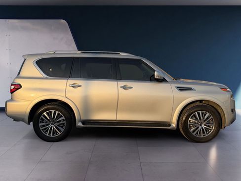 Used 2024 Nissan Armada SL w/ Captain's Chairs Package image 6