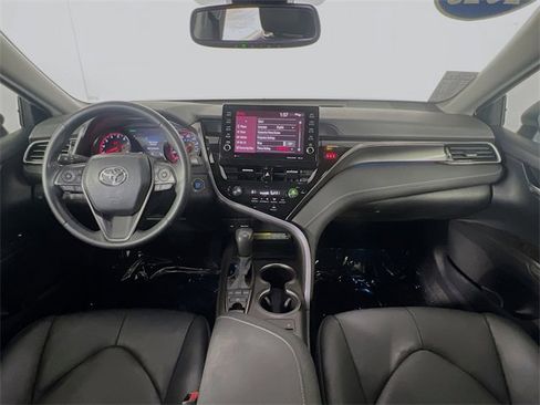 Used 2021 Toyota Camry XSE image 27