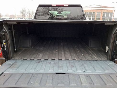 Used 2022 GMC Sierra 1500 SLT image 28