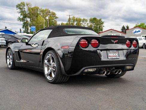 Used 2010 Chevrolet Corvette Grand Sport w/ Preferred Equipment Group RWD image 12