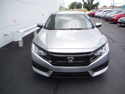 Used 2017 Honda Civic EX image 5