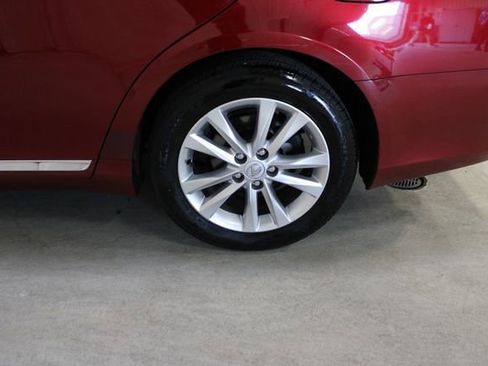 Used 2010 Lexus ES 350 image 32