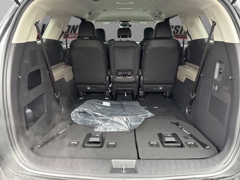 New 2026 Kia Carnival FWD image 11