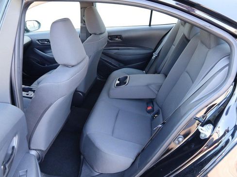 Certified 2025 Toyota Corolla LE FWD image 9